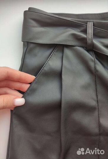 Шорты из экокожи