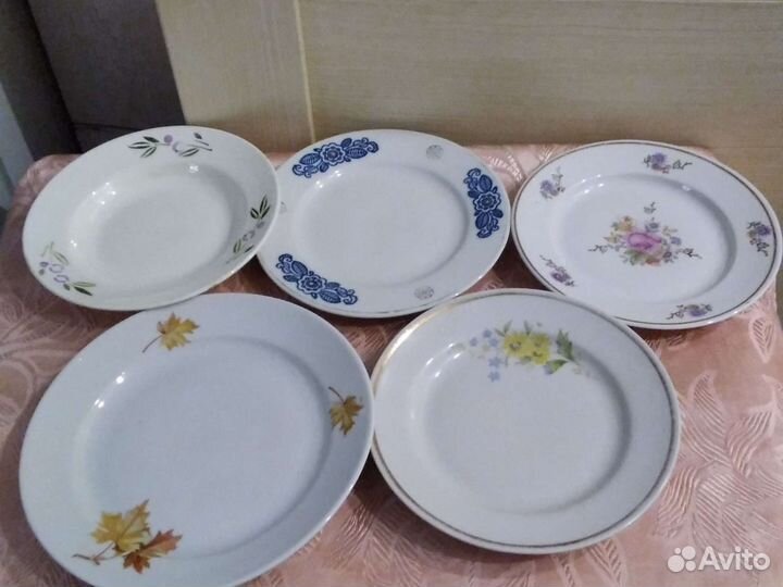 Тарелки и салатники