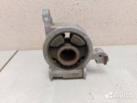 Опора двигателя Ниссан