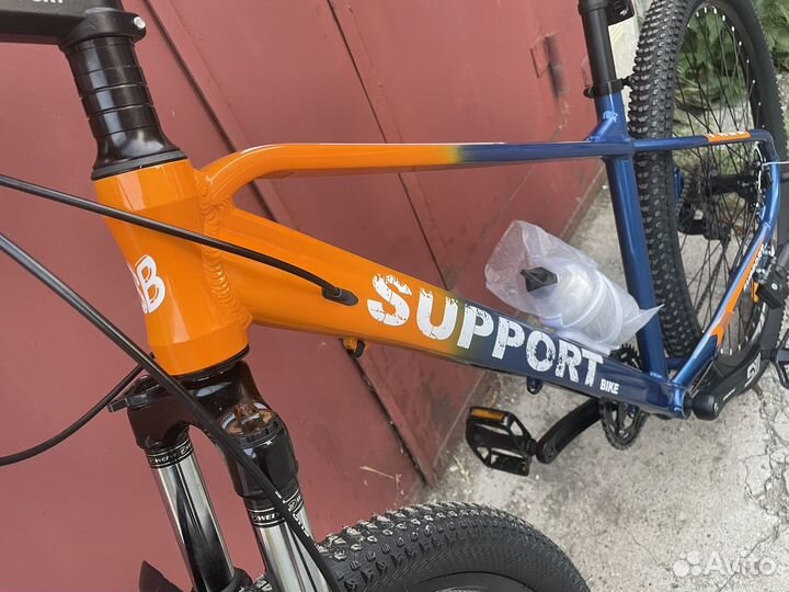 Велосипед на колесах 29 на 2,35 дюймов