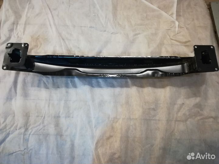 Усилитель заднего бампера 