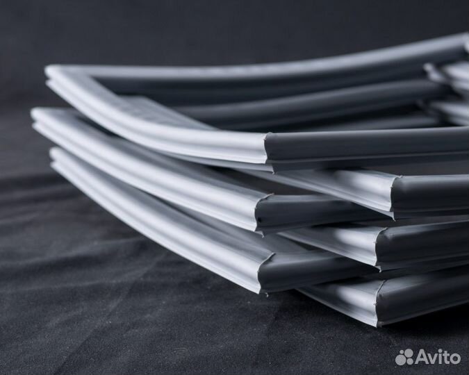 Уплотнитель холодильника Ariston/Indesit