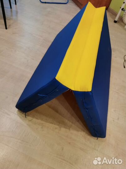 Мат складной гимнастический для шведской стенки