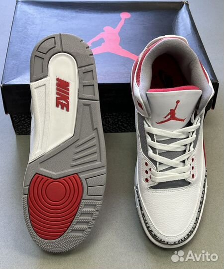 Кроссовки Jordan Air Jordan 3 Retro 