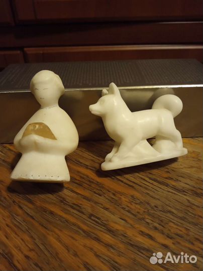 Статуэтки старинные