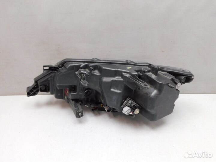 Фара правая Nissan X-Trail