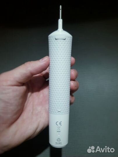 Электрическая зубная щетка Oral-B Vitality (Новая)