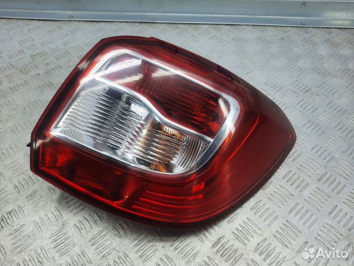 Фонарь задний правый Renault Sandero 2 5S 1.6