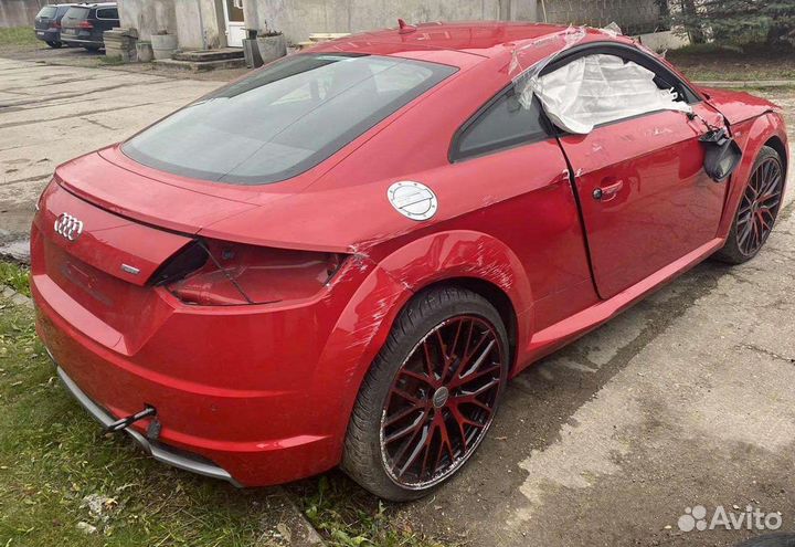 Audi TT 8S 2015 г по запчастям