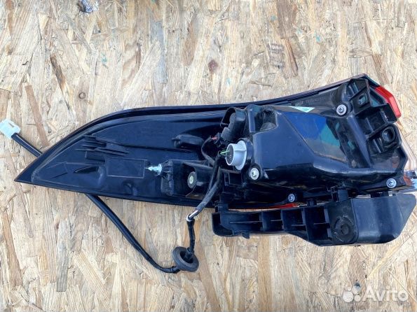 Фонарь правый Toyota Corolla E210