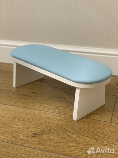 Маникюрная подставка для рук