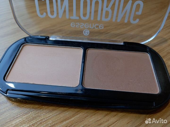 Палетка для контурирования Essence Duo palette