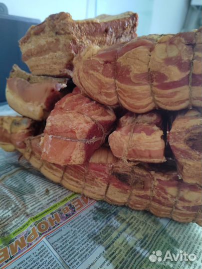 Копченые деликатесы из рыбы и мяса