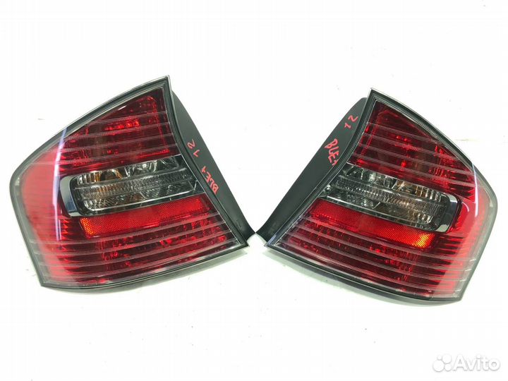 Комплект фонарей задний Subaru Legacy BL