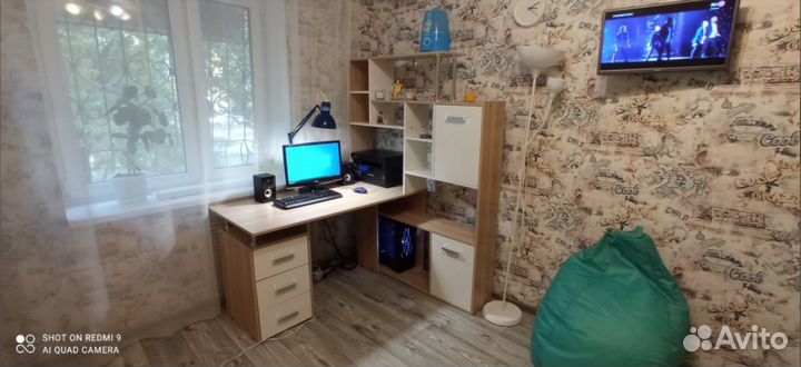 Компьютерный стол угловой