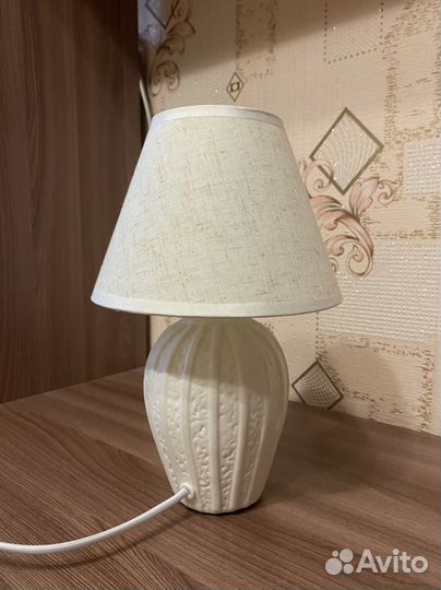 Лампа настольная