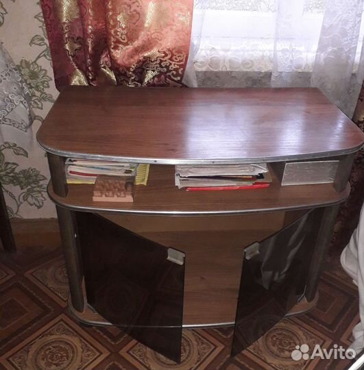 Тумба под тв, б/у