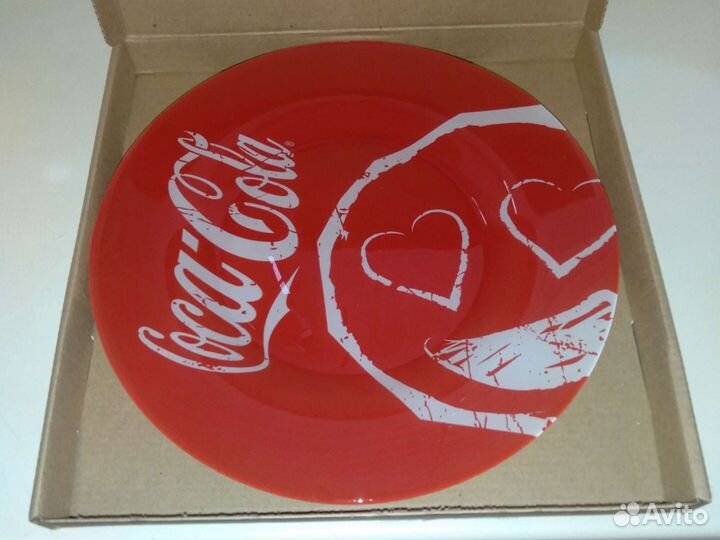 Тарелки Кока кола