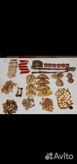 Кокарды, лычки, значки, пуговицы. Милиция СССР