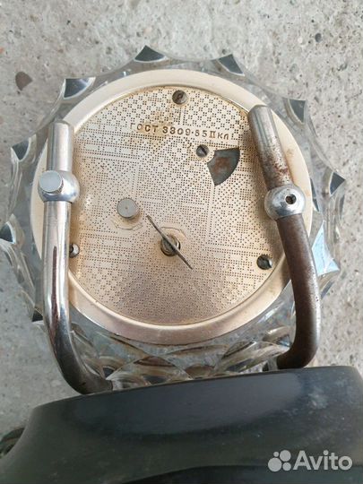 Настольные часы