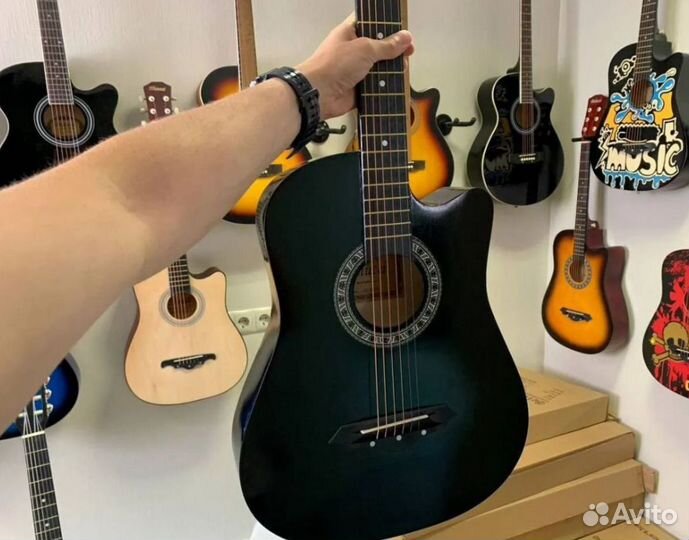 Бюджетные гитары для начинающих в ассортименте