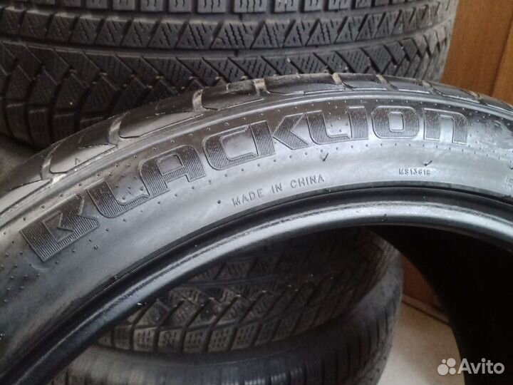 Blacklion BU66 Champoint 285/35 R21 105Y