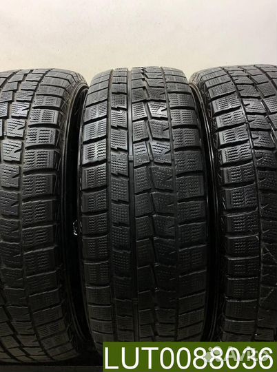 Dunlop Winter Maxx WM01 215/65 R16 104R