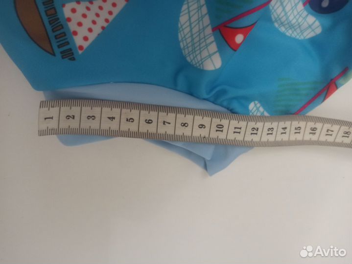 Новые трусики и шапочка для бассейна