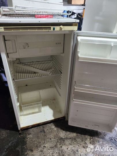 Холодильник бу