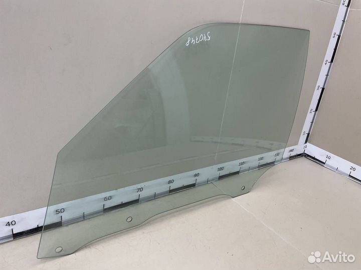 Стекло двери передней левой Toyota Mark 2 x80 1988