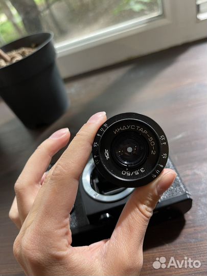 Плёночный фотоаппарат Zenit