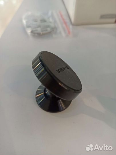 Магнитный держатель для авто B-hh-5