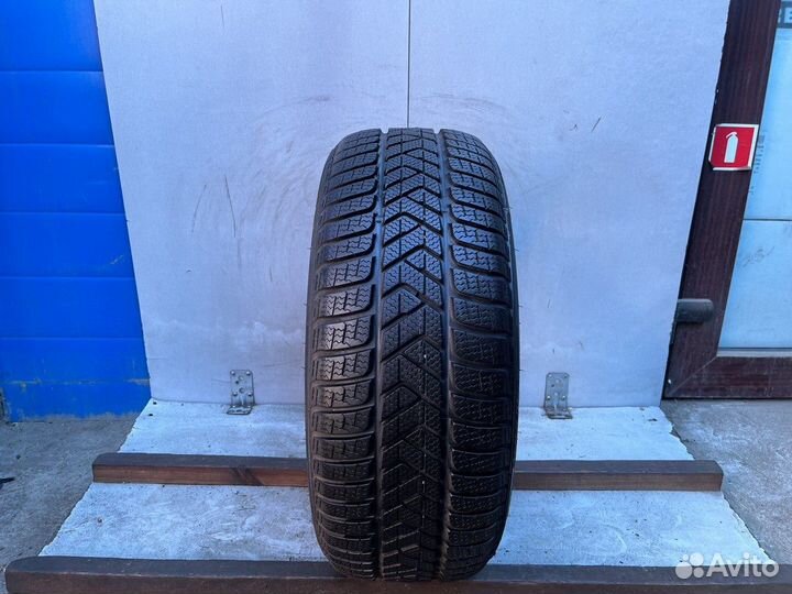 Pirelli Winter Sottozero 3 225/40 R19