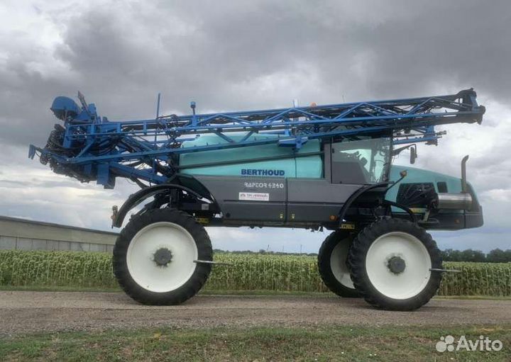 Опрыскиватель Berthoud Raptor 4240, 2015