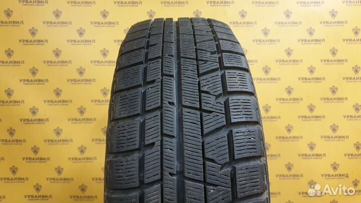 Yokohama Ice Guard IG50 215/60 R16 95Q