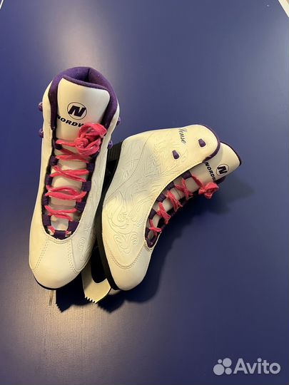 Коньки фигурные женские 38 размер