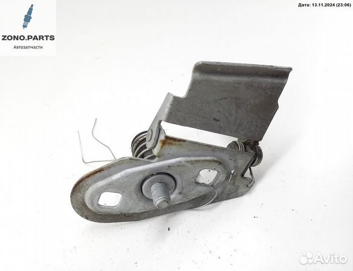 Замок капота 8130865 на BMW 3 E36 (1991-2000)