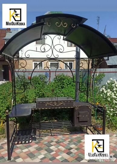 Мангал дачный с крышей