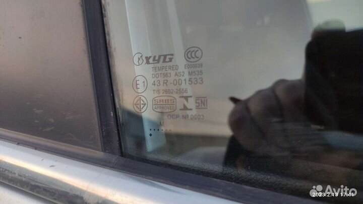 Стекло переднее правое Киа Спортейдж 4