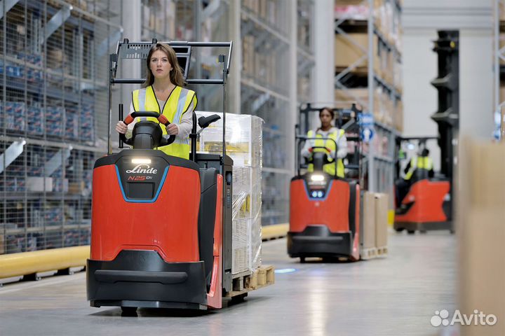 Комплектовщик на электророхле