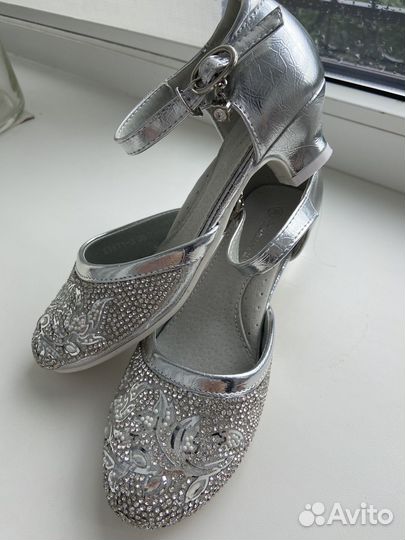 Туфли для девочки