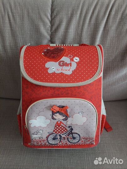 Школьный рюкзак