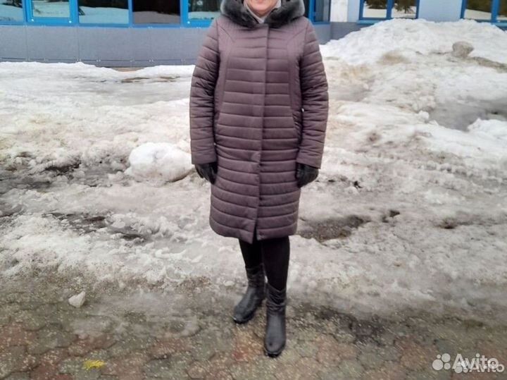 Пуховик женский 50 52 бу в отличном состоянии