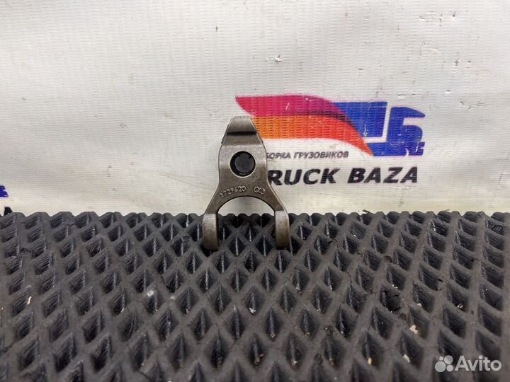 1729620 Кронштейн форсунки