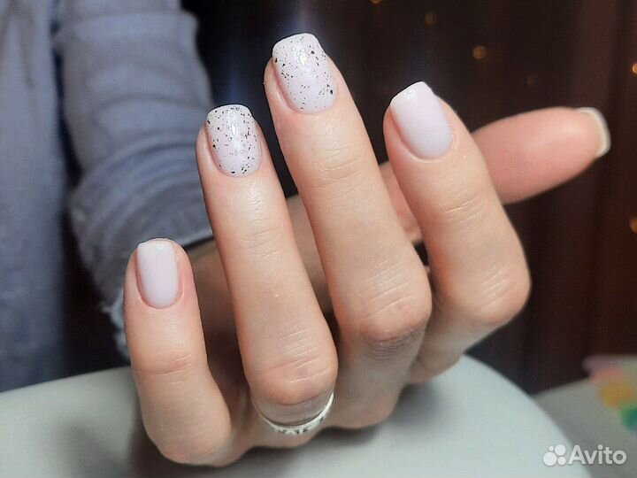 Маникюр с покрытием, наращивание ногтей