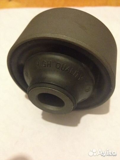 Сайлентблоки рычага Митсубиси лансер 9