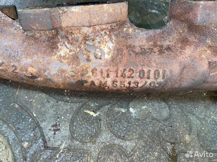 Выпускной коллектор Mercedes-Benz Vito W638 2.2L