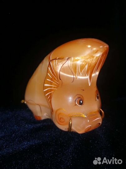 Статуэтка из натурального камня