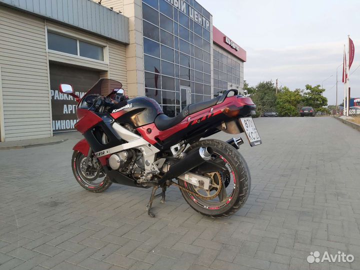 Kawasaki ZZR 400-2