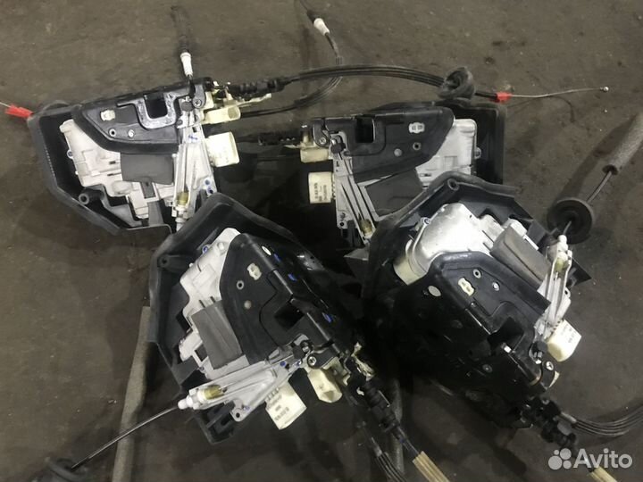 Замок двери под доводчик 4h1837015 Audi A8 4H 2018